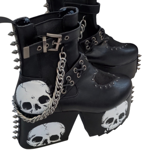 Seven Seas Platform Ankle Boots - Picture 2 of 15